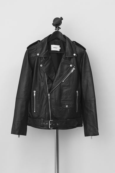 Deadwood biker jacket in black, a classic rider style jacket that features all the right details including a practical inside pocket. Made from upcycled leather.   